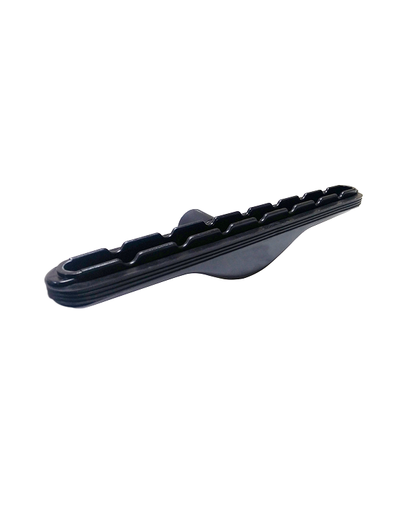 Rug Tool Non-Metal w/ Scallop 14"